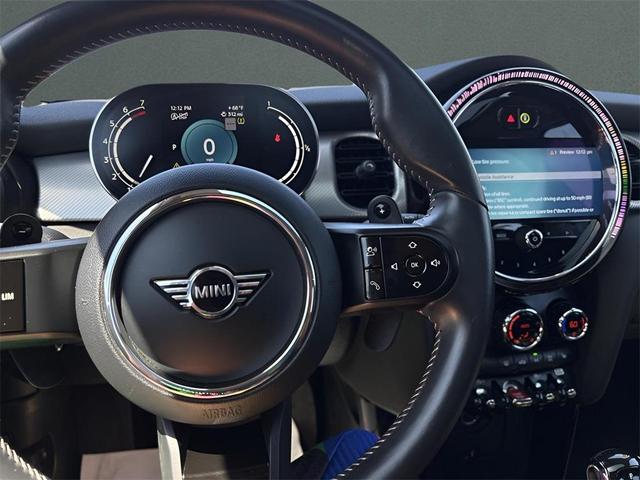 Photo of 2024 Silver MINI Hardtop