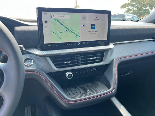 Photo of 2025 White Metallic Ford Explorer