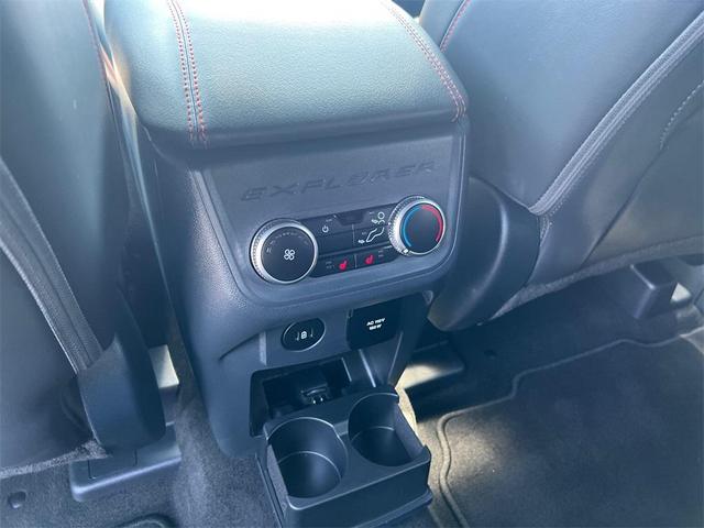 Photo of 2025 White Metallic Ford Explorer