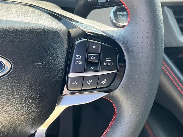 Photo of 2025 White Metallic Ford Explorer