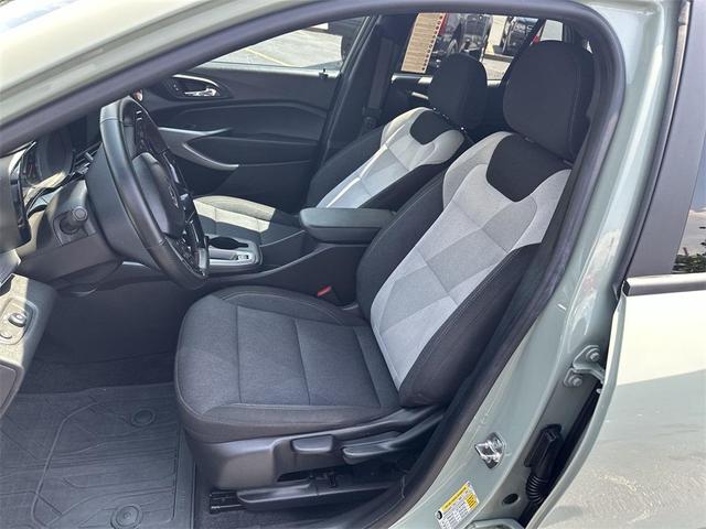 Photo of 2024 Green Chevrolet Trax