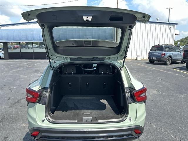 Photo of 2024 Green Chevrolet Trax