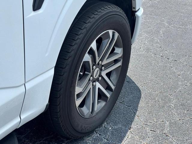Photo of 2022 Oxford White Ford F-150
