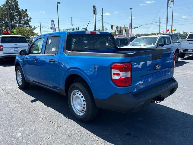 Photo of 2025 Blue Ford Maverick