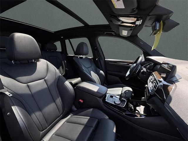 Photo of 2023 Black Sapphire Metallic BMW X3