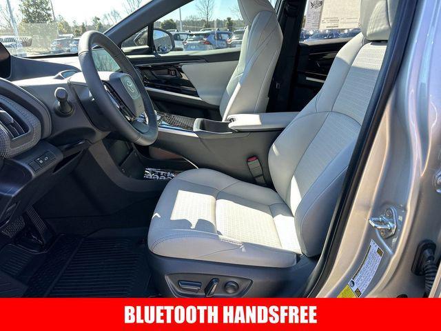 Photo of 2025 Elemental Silver w/Blk Rf Toyota bZ4X