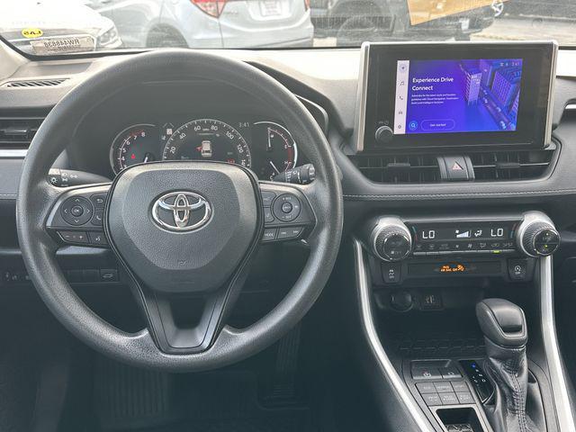 Photo of 2024 Ice Cap Toyota RAV4