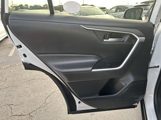 Photo of 2024 Ice Cap Toyota RAV4