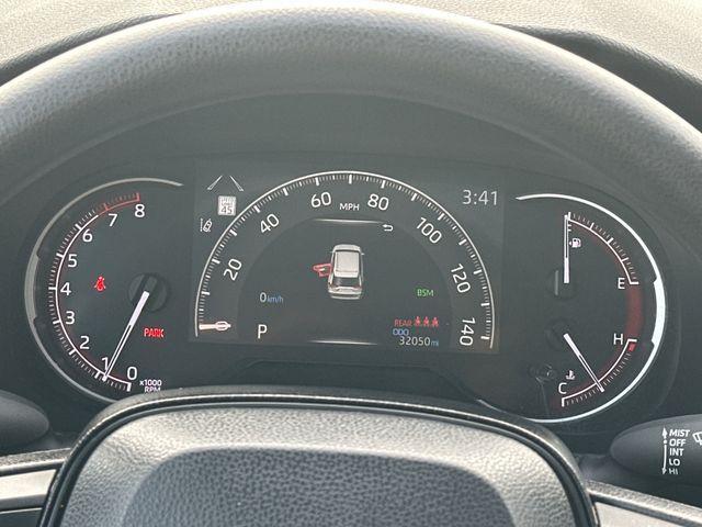 Photo of 2024 Ice Cap Toyota RAV4