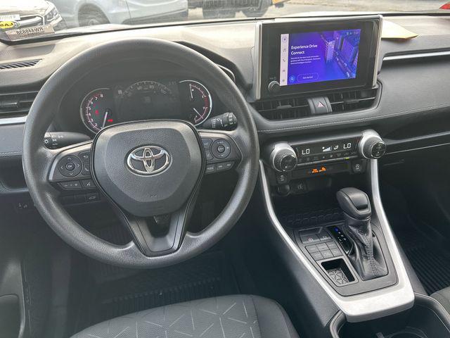 Photo of 2024 Ice Cap Toyota RAV4