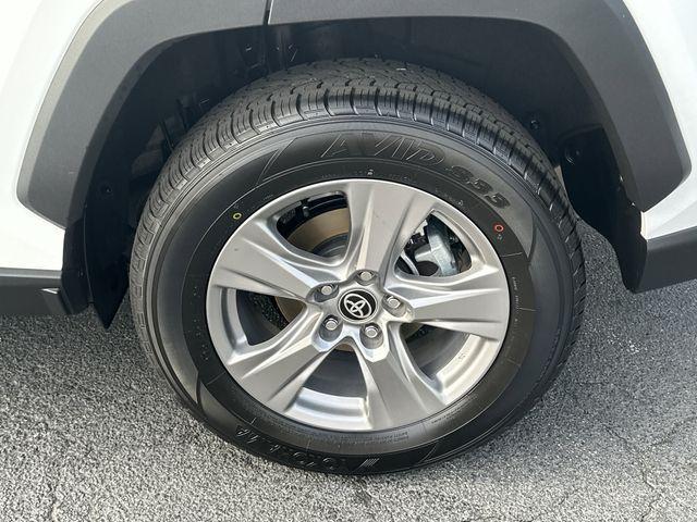 Photo of 2024 Ice Cap Toyota RAV4