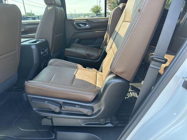 Photo of 2021 Summit White Chevrolet Tahoe