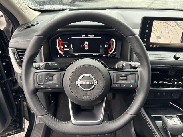 Photo of 2024 Super Black Nissan Rogue