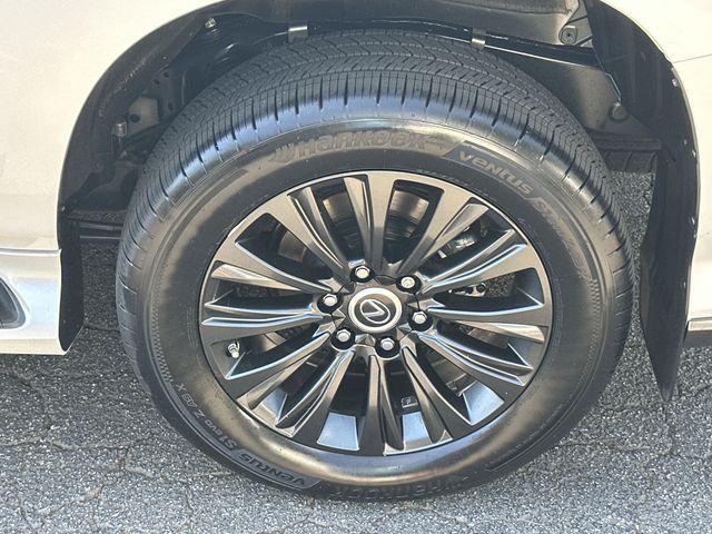 Photo of 2023 Eminent White Pearl Lexus GX 460