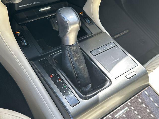 Photo of 2023 Eminent White Pearl Lexus GX 460