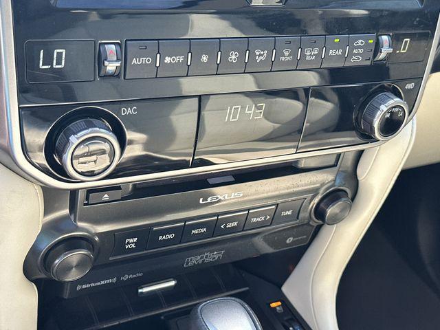 Photo of 2023 Eminent White Pearl Lexus GX 460