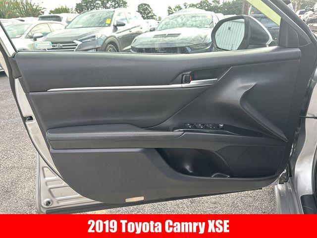 Photo of 2019 Celestial Silver Metallic Toyota Camry