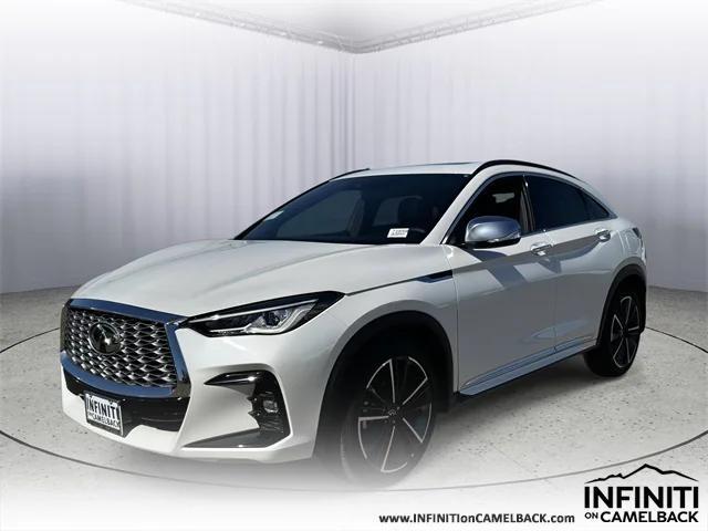 Photo of 2025 Radiant White INFINITI QX55