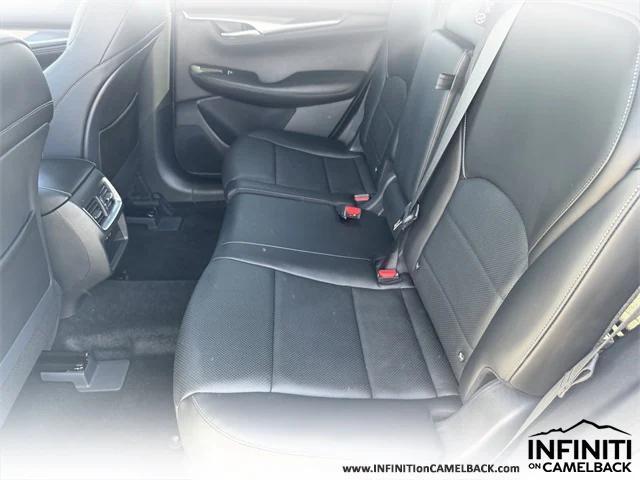 Photo of 2025 Radiant White INFINITI QX55