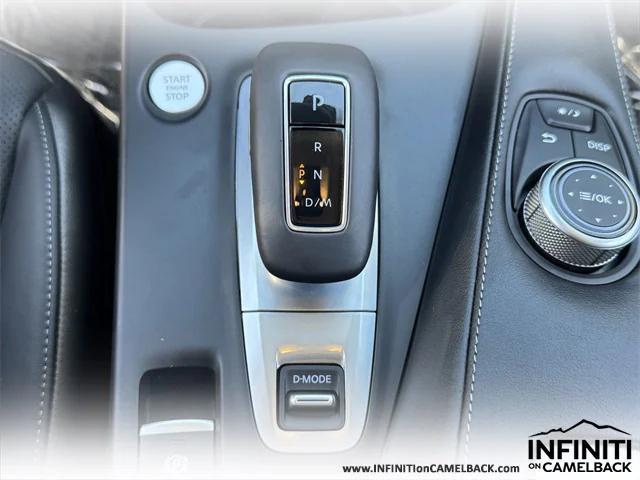 Photo of 2025 Radiant White INFINITI QX50