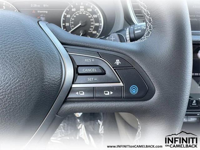 Photo of 2025 Radiant White INFINITI QX50