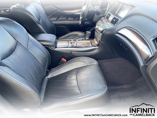 Photo of 2019 Hermosa Blue INFINITI Q70L