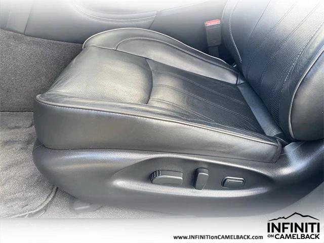 Photo of 2019 Hermosa Blue INFINITI Q70L