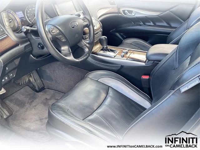 Photo of 2019 Hermosa Blue INFINITI Q70L