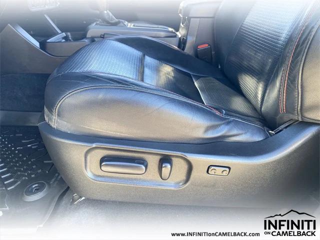 Photo of 2020 Midnight Black Metallic Toyota Tacoma