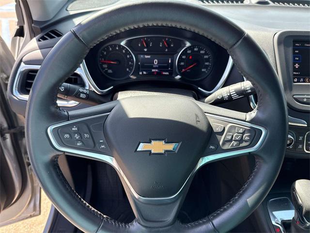 Photo of 2022 Silver Ice Metallic Chevrolet Equinox