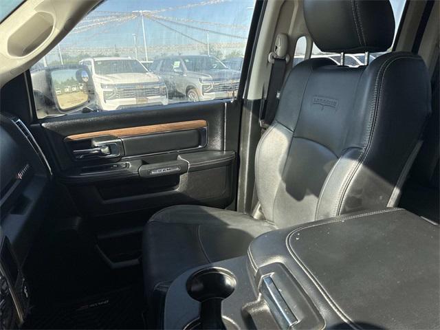 Photo of 2017 Bright White Clearcoat RAM 1500