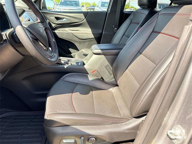 Photo of 2023 Sterling Gray Metallic Chevrolet Equinox
