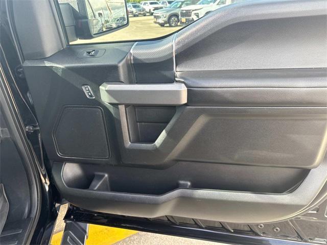 Photo of 2018 Shadow Black Ford F-150