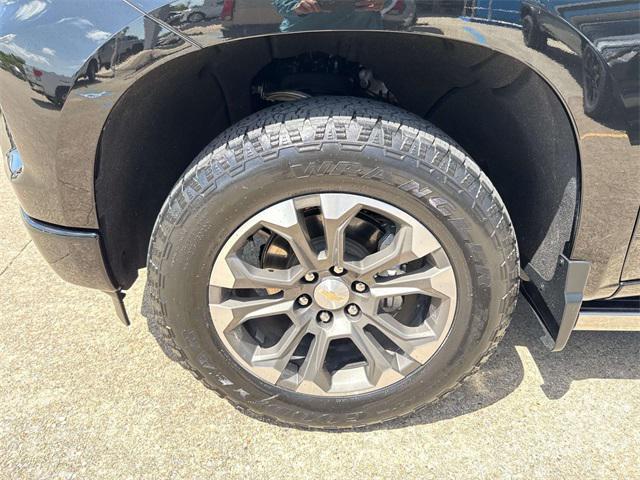 Photo of 2022 Black Chevrolet Silverado 1500