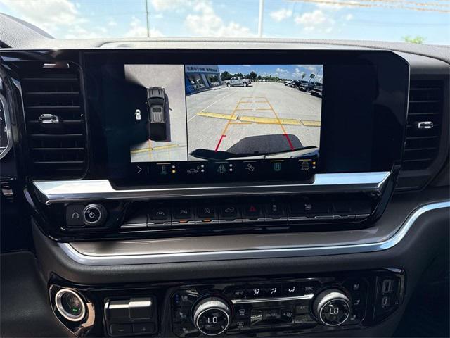 Photo of 2022 Black Chevrolet Silverado 1500