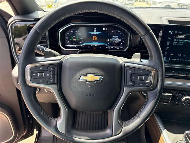 Photo of 2022 Black Chevrolet Silverado 1500