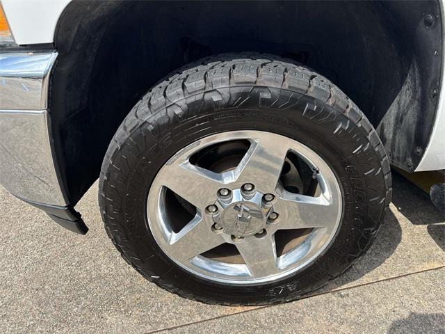 Photo of 2012 Summit White Chevrolet Silverado 2500