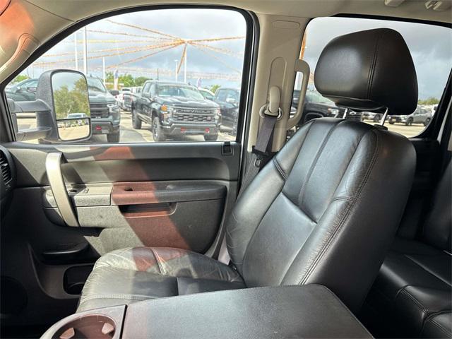 Photo of 2012 Summit White Chevrolet Silverado 2500
