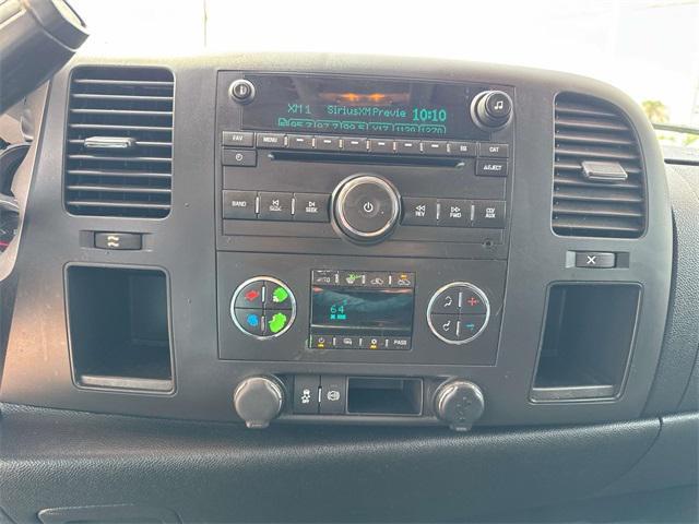Photo of 2012 Summit White Chevrolet Silverado 2500