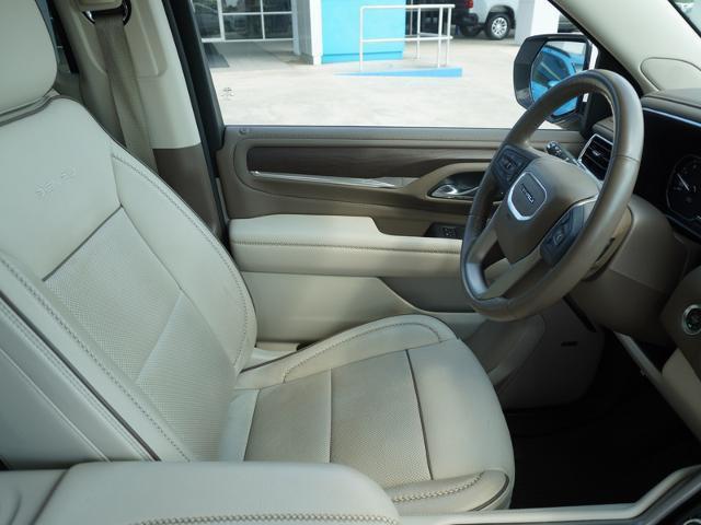 Photo of 2021 Summit White GMC Yukon