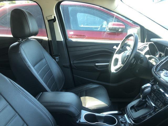 Photo of 2014 Tuxedo Black Ford Escape