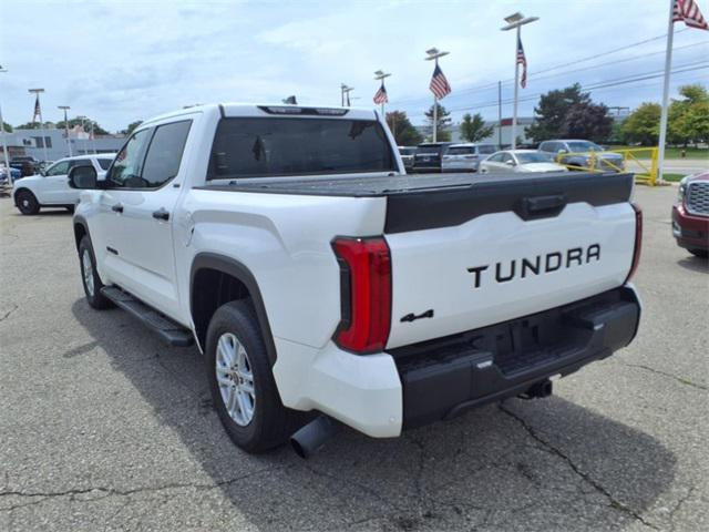 Photo of 2022 White Toyota Tundra