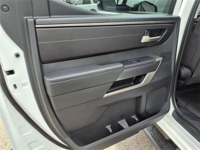 Photo of 2022 White Toyota Tundra