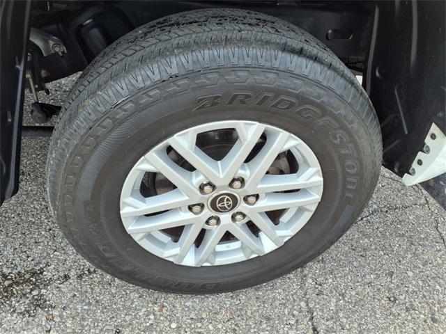 Photo of 2022 White Toyota Tundra