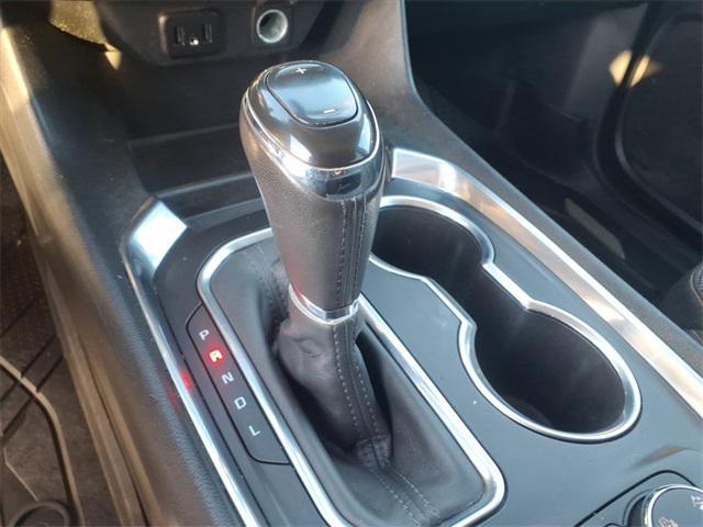 Photo of 2020 Summit White Chevrolet Traverse