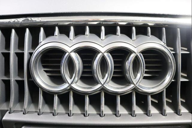 Photo of 2015 SILVER Audi allroad