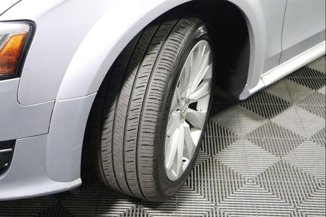 Photo of 2015 SILVER Audi allroad