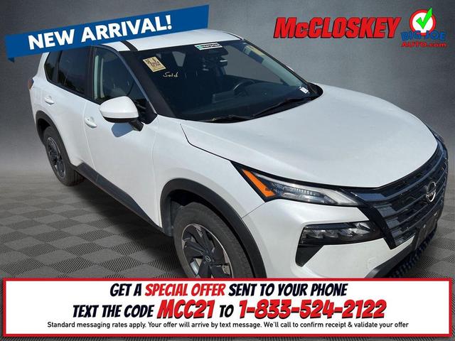 Photo of 2024 Everest White Pearl Nissan Rogue