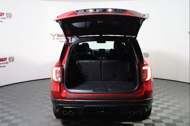 Photo of 2021 Rapid Red Metallic Tinted Clearcoat Ford Explorer