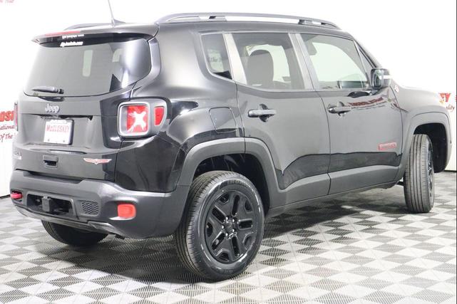 Photo of 2018 Black Jeep Renegade